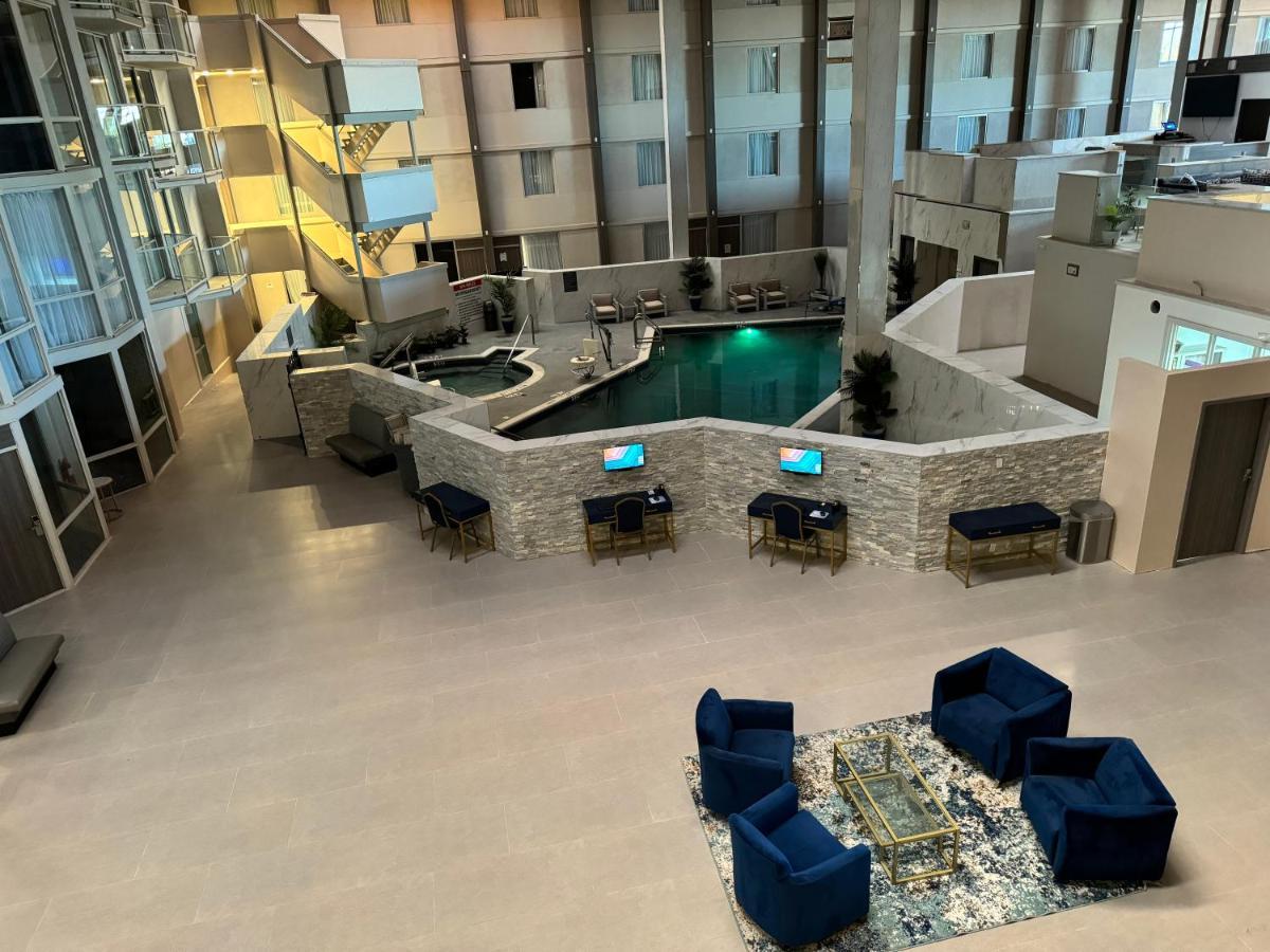 Hotel Ramada By Wyndham Dfw Airport Irving Zewnętrze zdjęcie