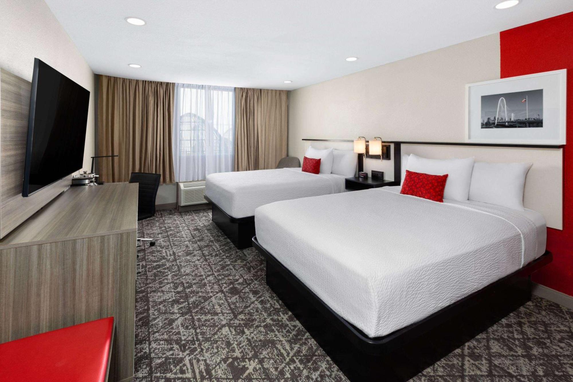 Hotel Ramada By Wyndham Dfw Airport Irving Zewnętrze zdjęcie